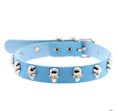 Skull Riveted Choker light blue