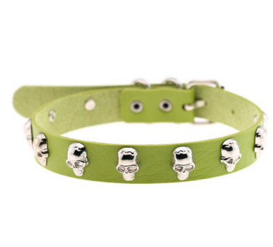 Skull Riveted Choker green