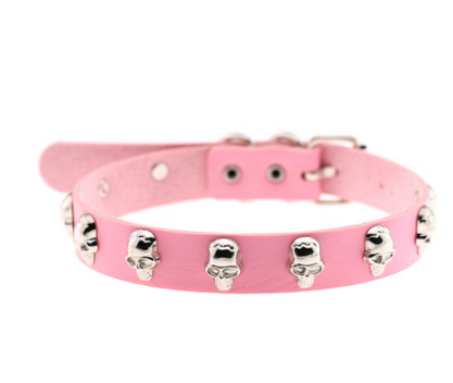 Skull Riveted Choker pink