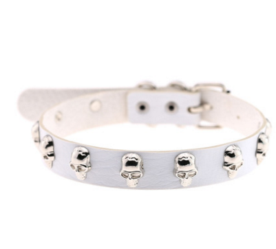 Skull Riveted Choker white