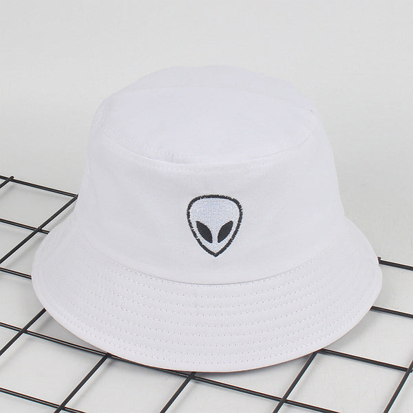 This comfortable and stylish bucket hat is perfect for outdoor activities. It's made of breathable cotton, and features an eye-catching embroidered alien symbol. A wide brim provides all-day protection from the sun, while also delivering a fashionable element to any look. The lightweight hat is perfect for anyone who puts a premium on both style and comfort.