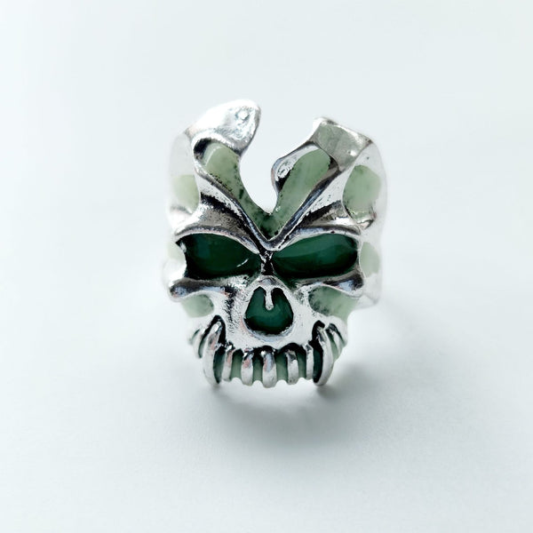 This Glow in the Dark ring is crafted from high-grade Alloy material with a Ghost Head design, perfect for adding a bit of style to any outfit. The luminous ring is designed to absorb and store light, providing up to 8 hours of continuous illumination. A perfect accessory for those wanting to make a statement.